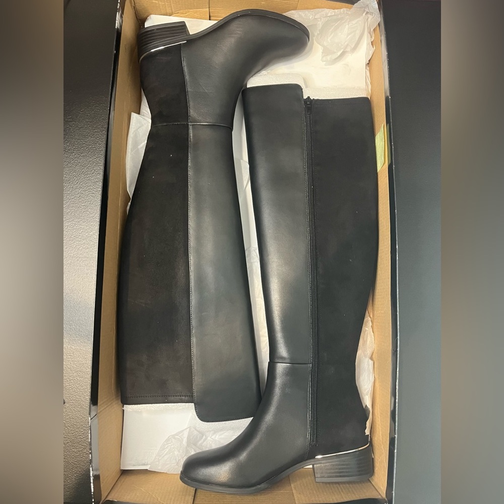 Alfani Woman’s Ludlowe Leather Almond boots - Picture 4 of 13